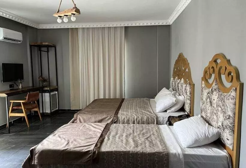 Hotelli Si̇lva Deluxe