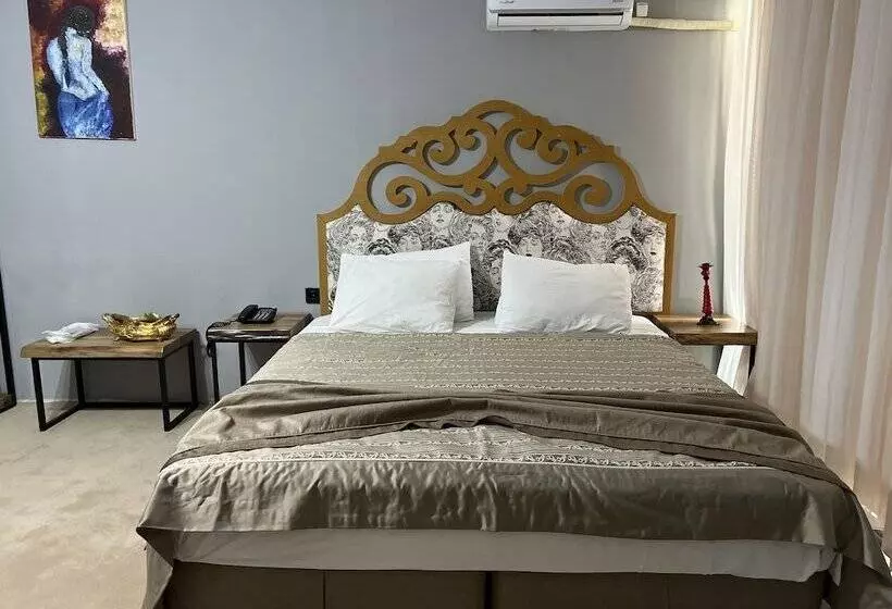 Hotelli Si̇lva Deluxe