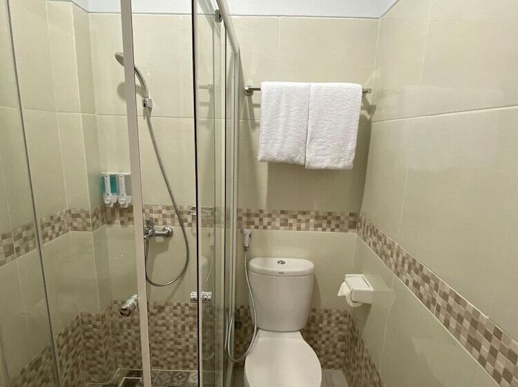 Bed and Breakfast Flamingo Avia Labuan Bajo