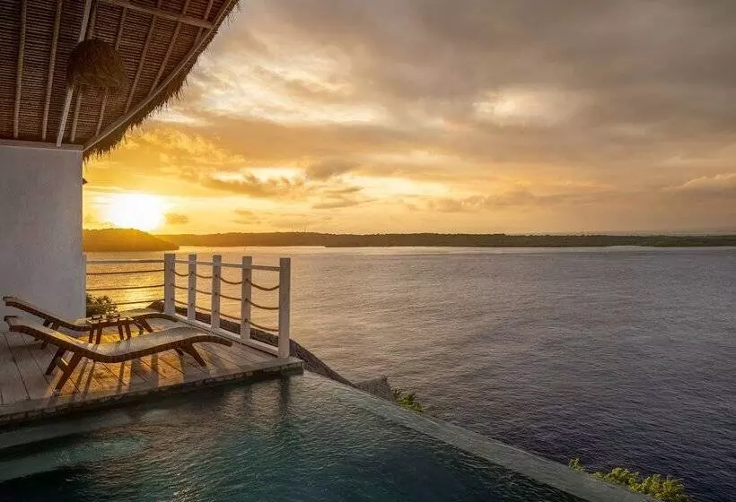 ホテル Pramana Natura Nusa Penida