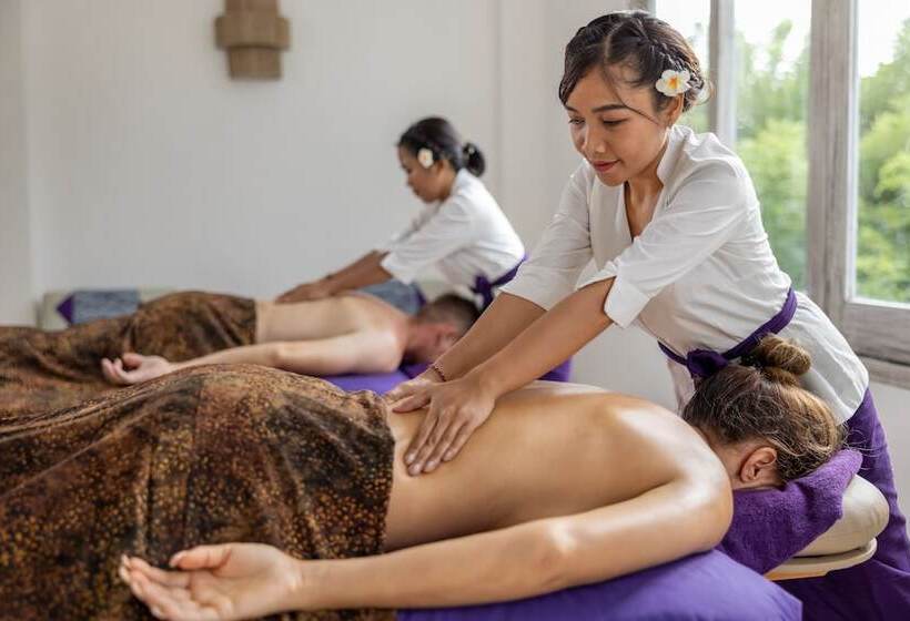 ホテル Pramana Natura Nusa Penida