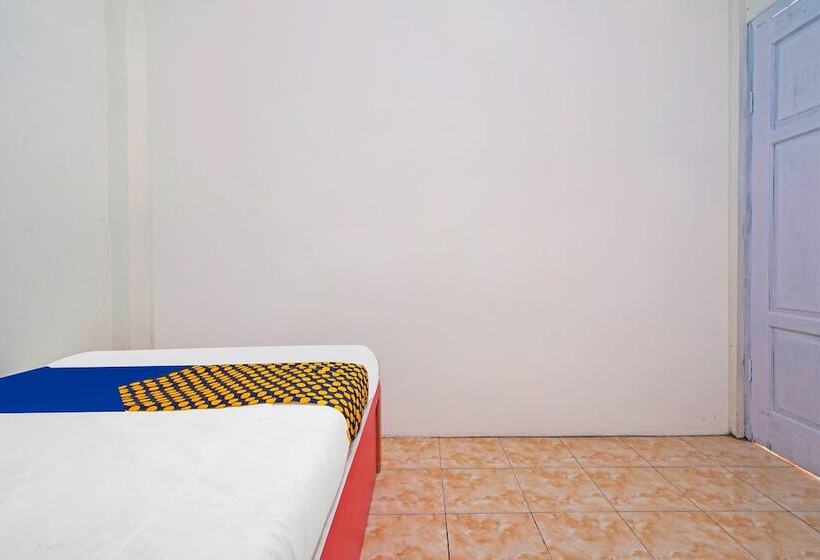 בית מלון כפרי Spot On 91993 Pondok Hs Padalarang Syariah