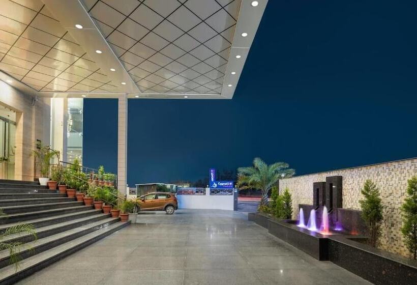 Hotel Cygnett Inn Paras