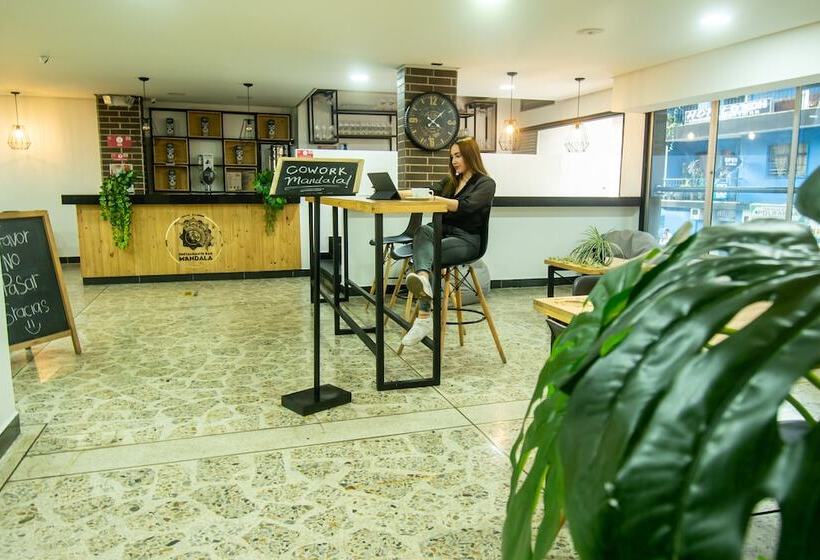 Отель Mandala Centro Medellín