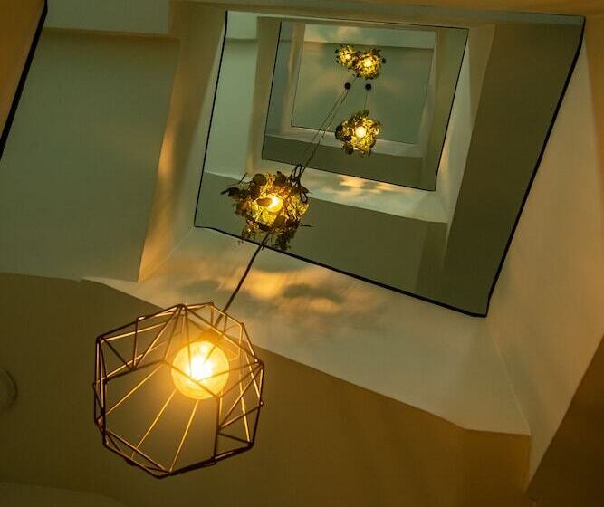 Отель Mandala Centro Medellín