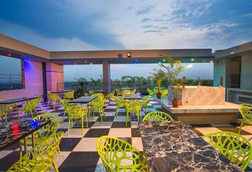 هتل Pushpo Bilash