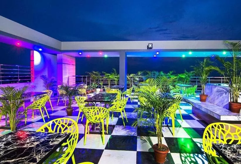 ホテル Pushpo Bilash