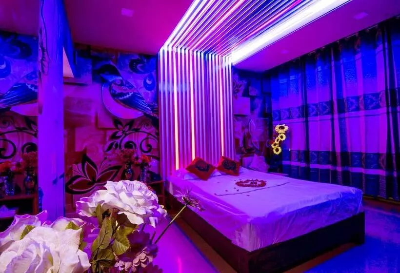 ホテル Pushpo Bilash