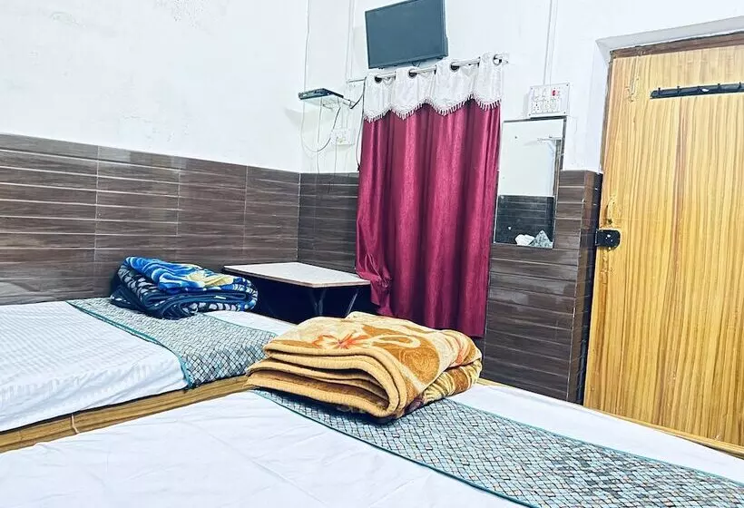 ホテル Rajgir International