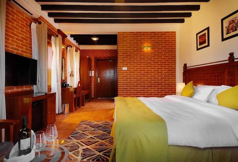 هتل Soaltee Westend Resort Nagarkot