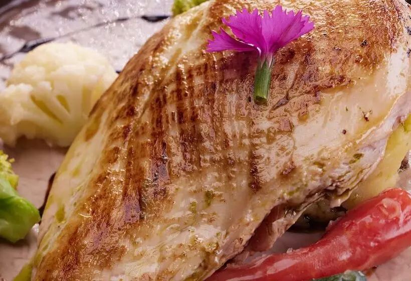 هتل Soaltee Westend Resort Nagarkot