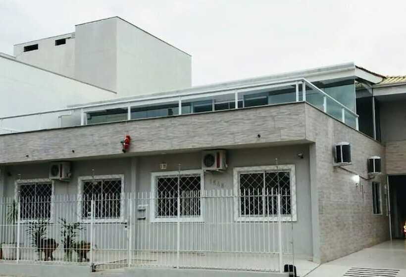 Brilho Do Mar Pousada E Hostel