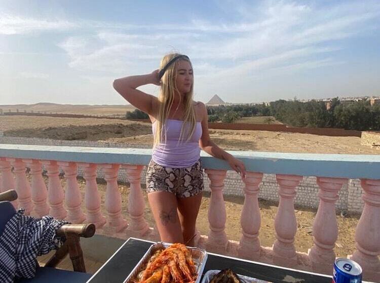 هتل Heru Pyramids View