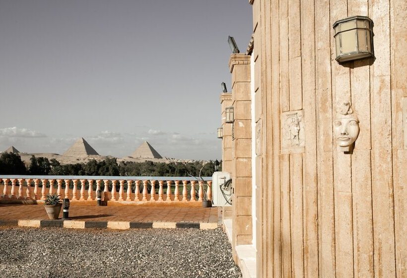 هتل Heru Pyramids View