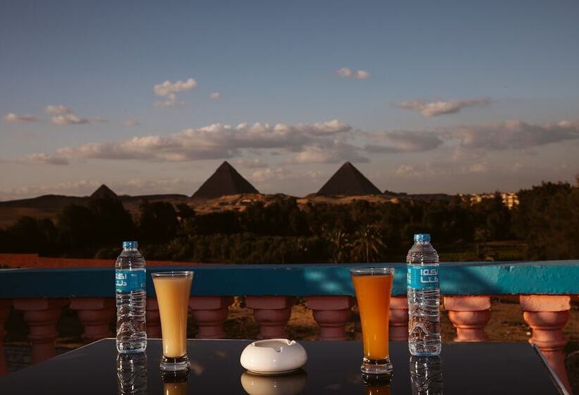 هتل Heru Pyramids View