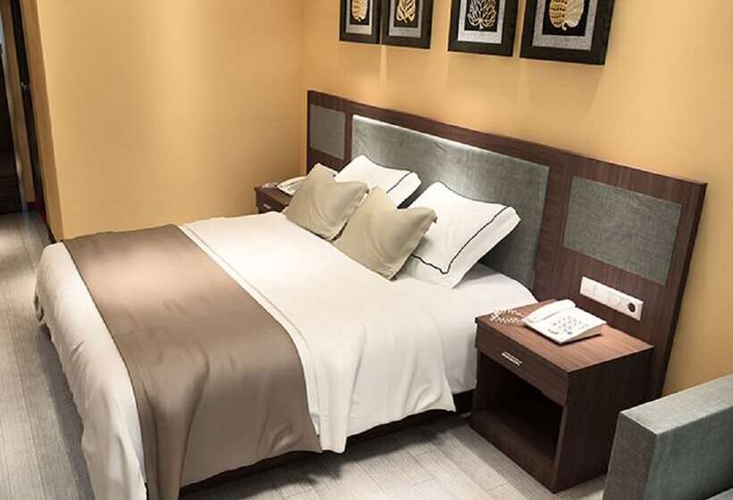 هتل Heru Pyramids View