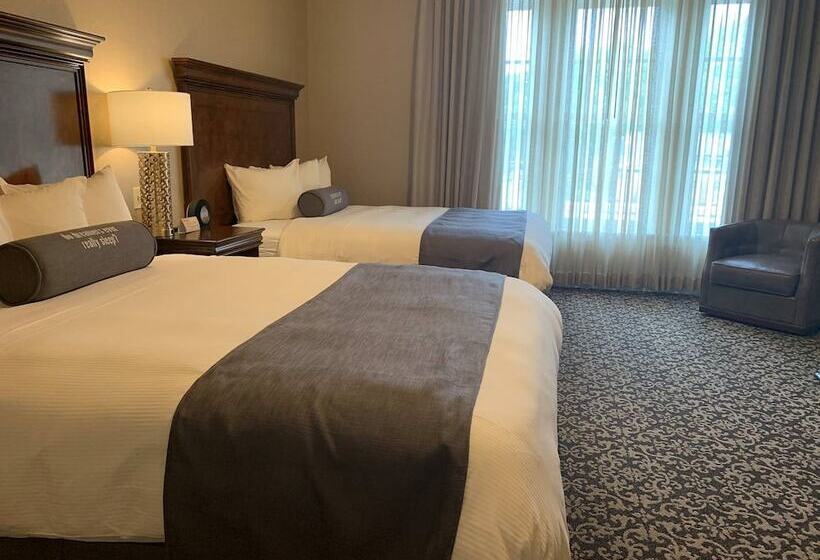 هتل Heru Pyramids View