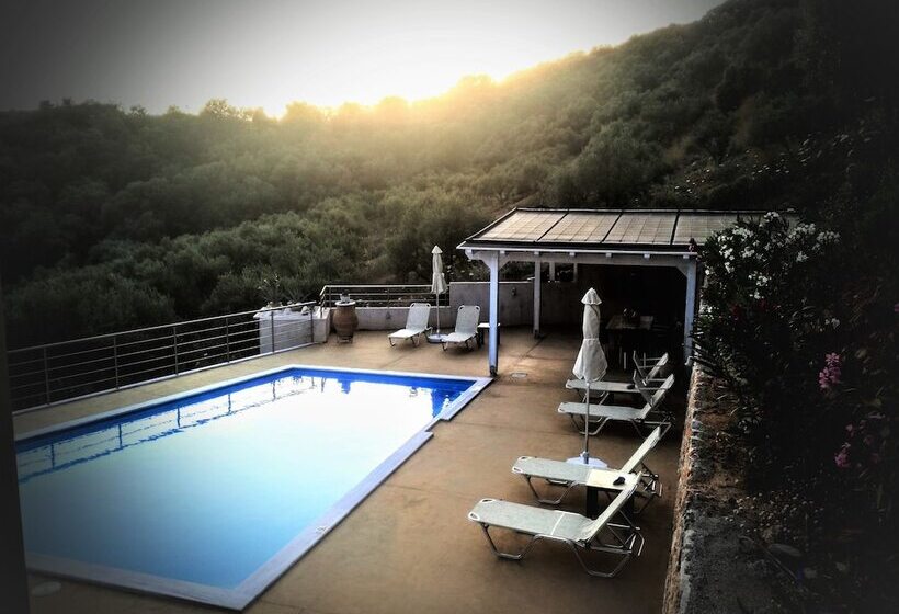 Aksos Suites Accessible Accommodation