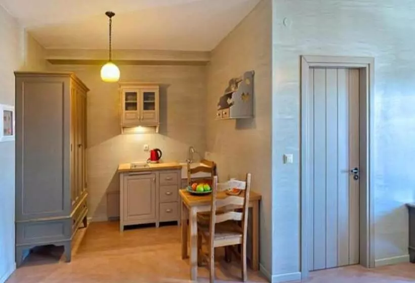 Haones Suites