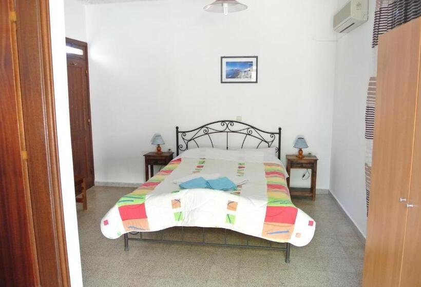 Hotel Andreas Studios