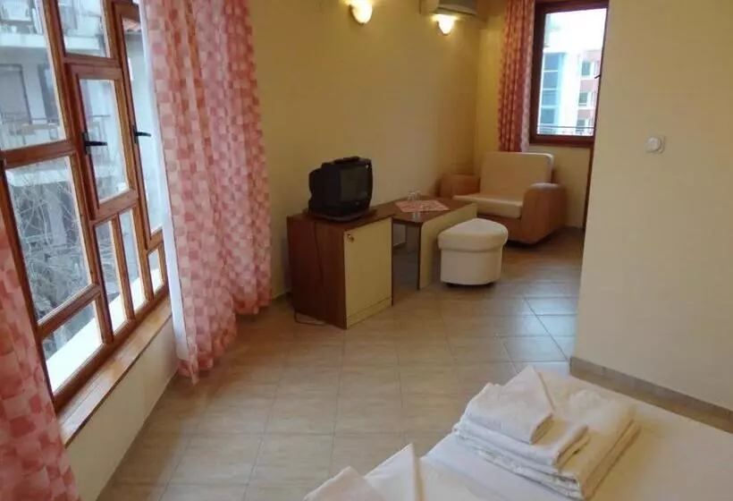 هتل Antares City Sozopol
