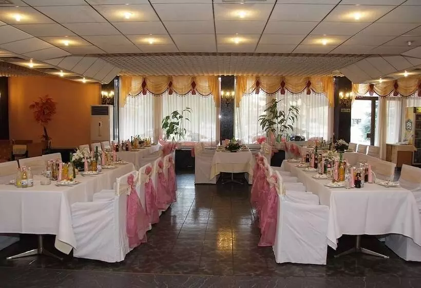Hotel Elbrus