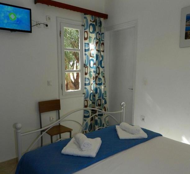 Hotel Karabatsis Studios