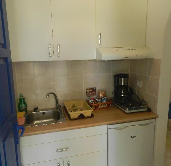 Hotel Karabatsis Studios