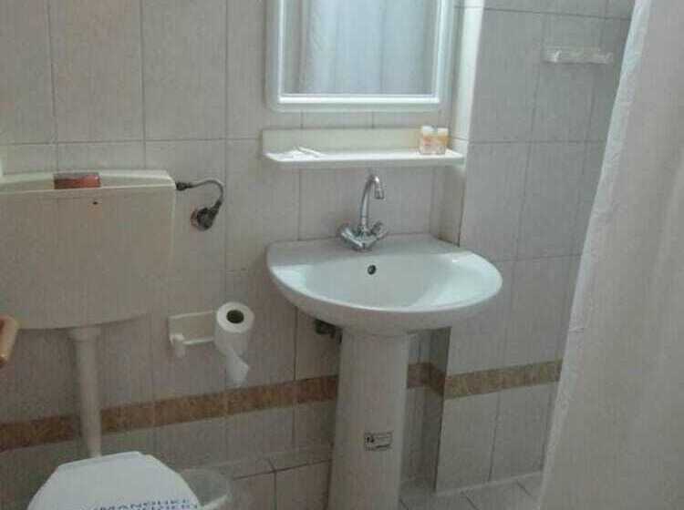 בית מלון כפרי Lito