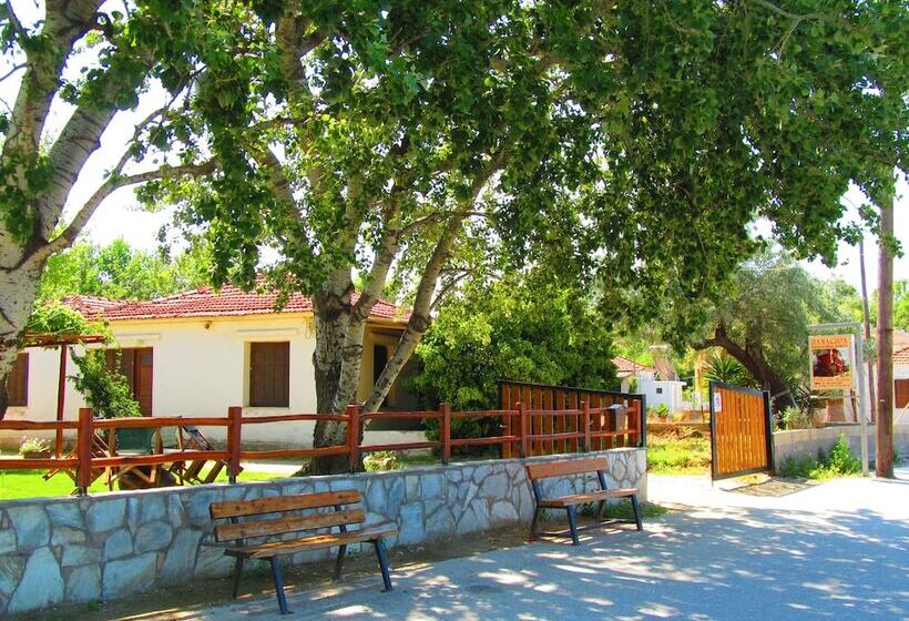 Hotel Pandora Studios