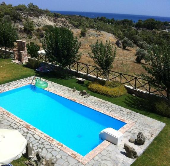 酒店 Petroto Villas