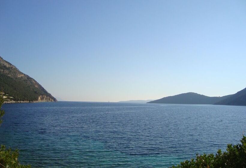 Mikros Gialos Apartments