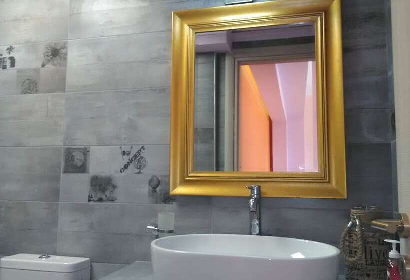 Mikros Gialos Apartments