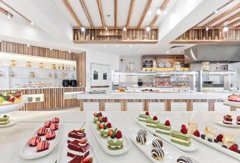 هتل Nympha All Inclusive Riviera Holiday Club