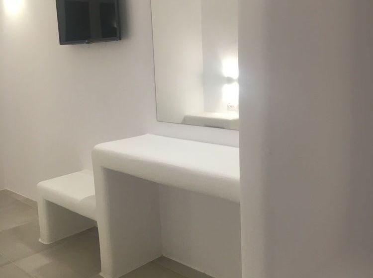 Pensió Aktio Studios