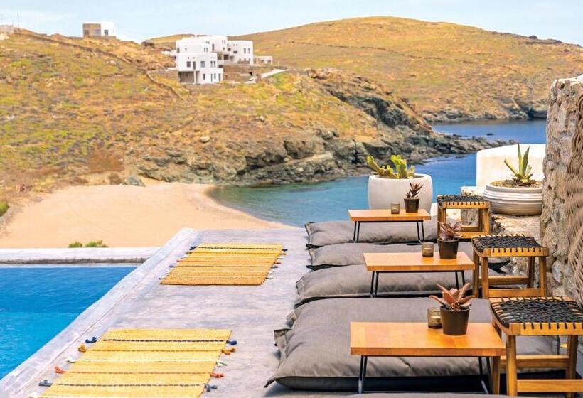 Sea Rock & Sky Private Mykonos Residence