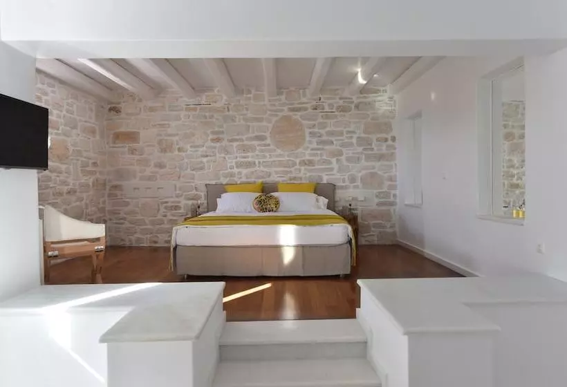 Villa Aethra