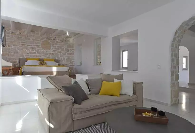 Villa Aethra