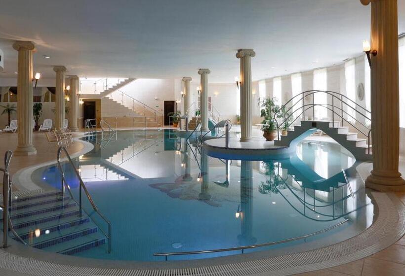 فندق Bristol Palace