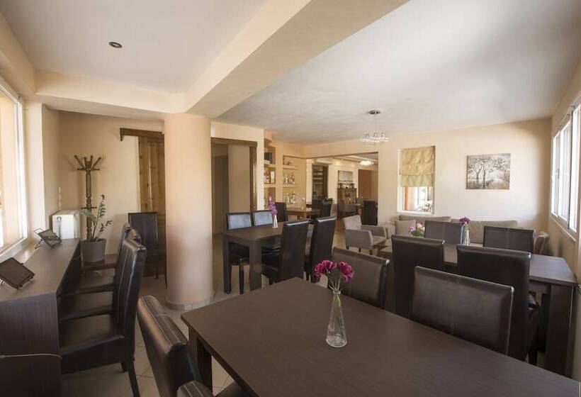 Отель Filoxenia