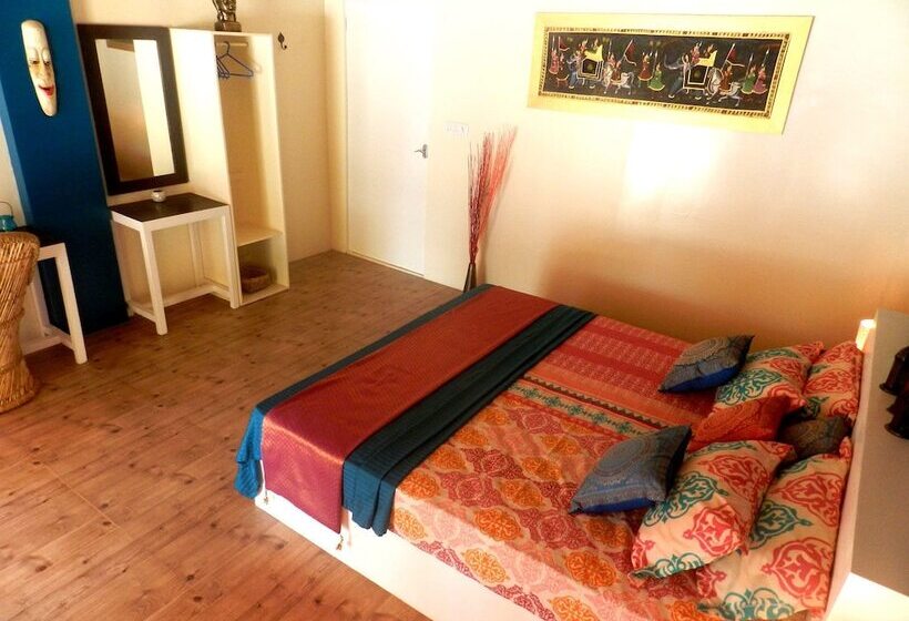 בית מלון כפרי Havelia Island Resort