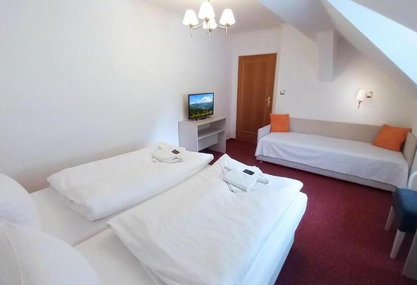 בית מלון כפרי Hradec