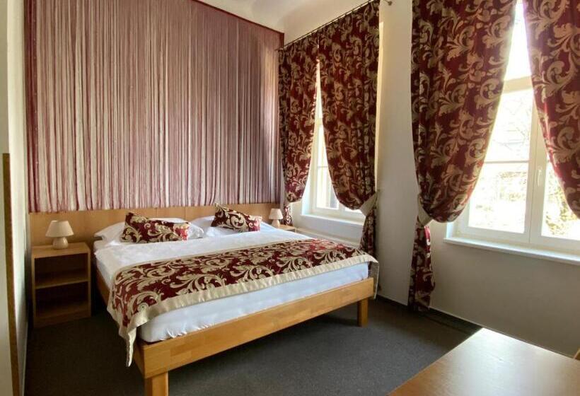 בית מלון כפרי Mezní Louka