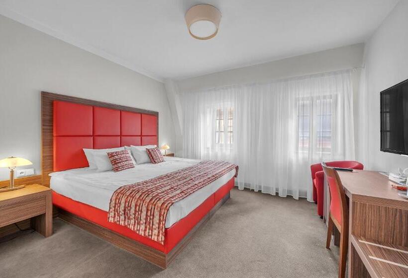 ホテル Nelly Kellys