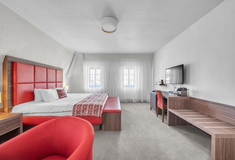 ホテル Nelly Kellys