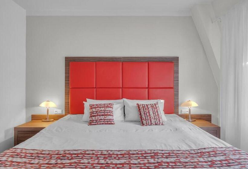 ホテル Nelly Kellys