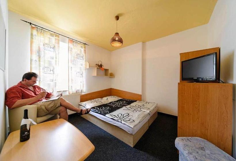 בית מלון כפרי Pension Antica