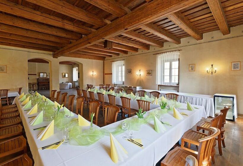 Hotel Penzion U Kriveho Psa