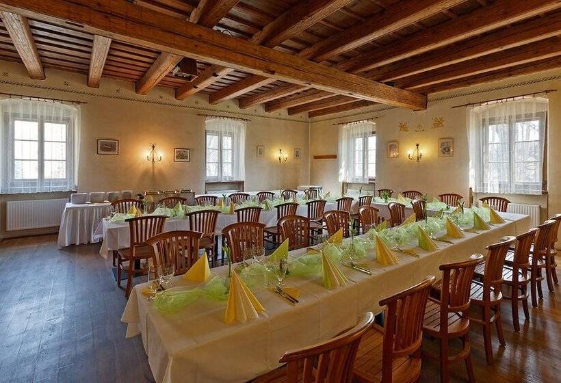 Hotel Penzion U Kriveho Psa