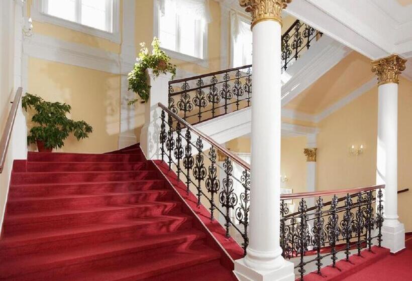 Hotel Savoy Spa & Kur